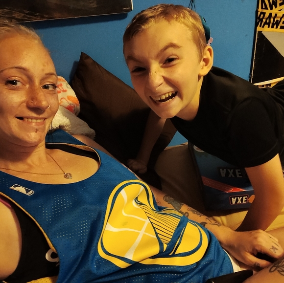 Meet your Posher, Nikole - Picture 7 of 11